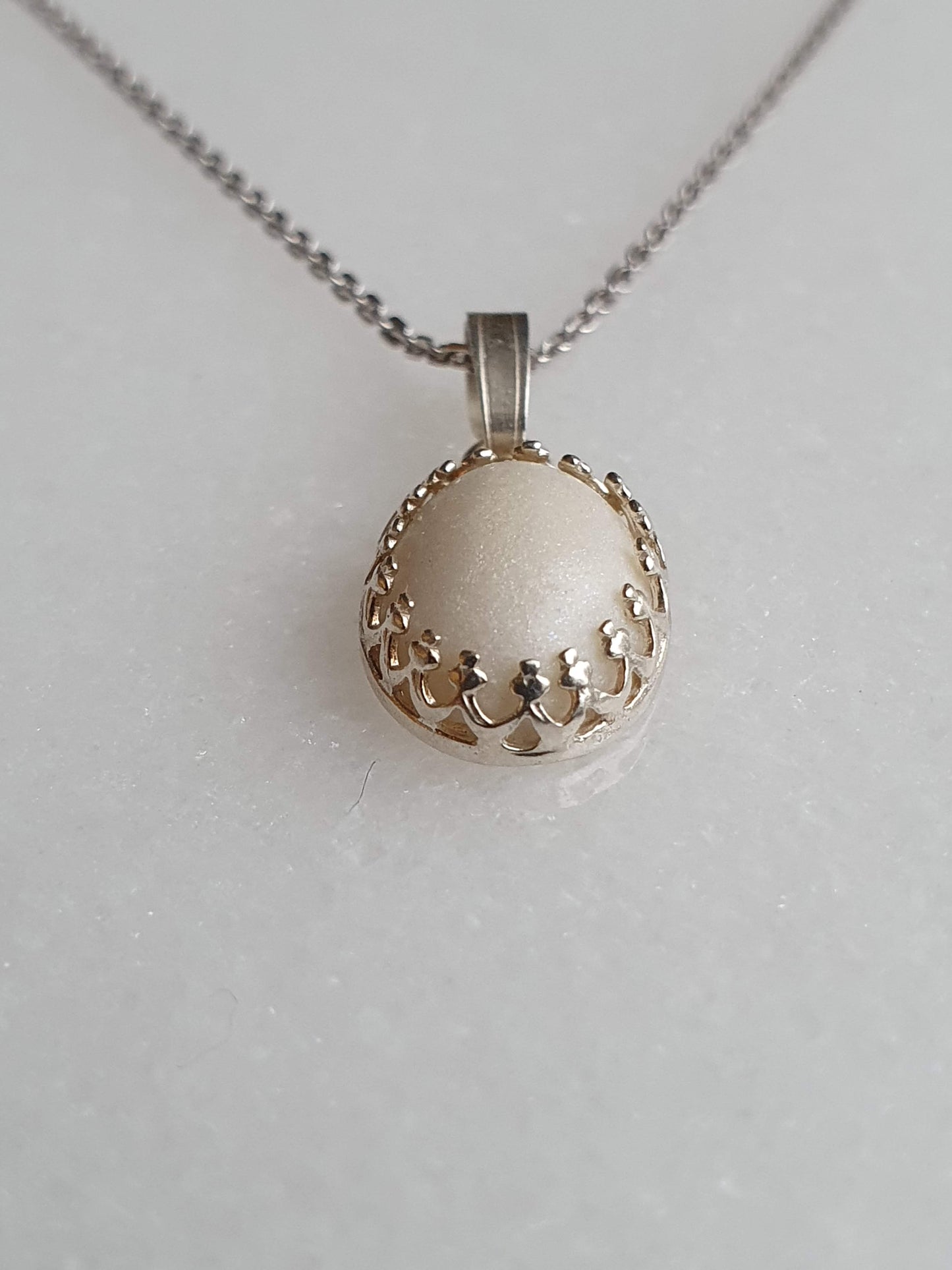 The Round Crown Necklace