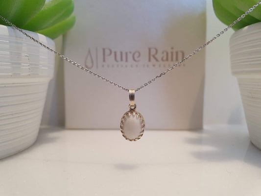 Oval Crown necklace