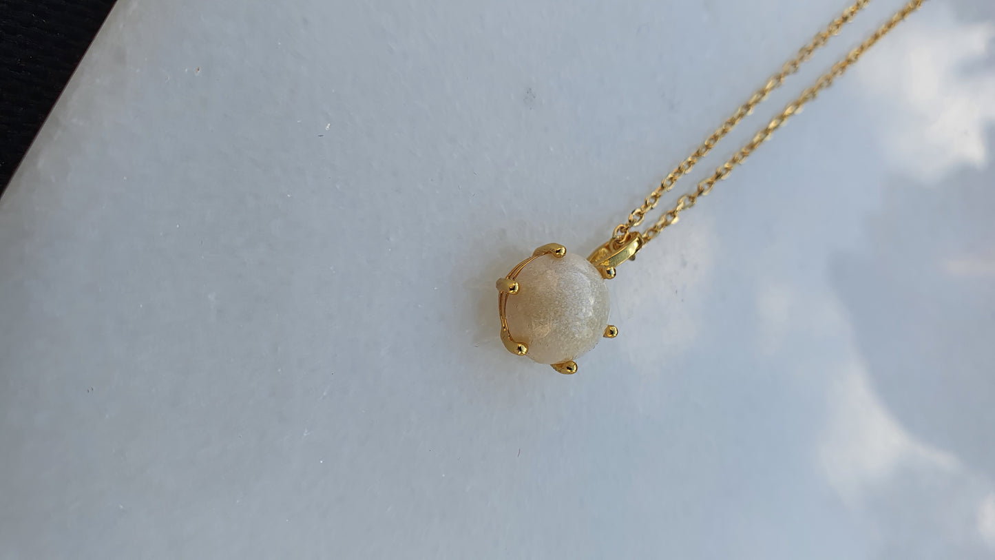 Six Claw Gold Necklace